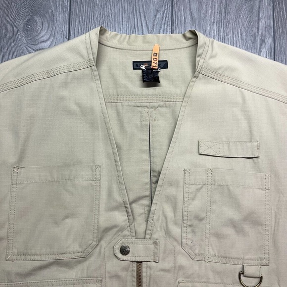511 Tactical Mens Hunting Fishing Vest size XXXL 17 Pockets Full Zip 3XL - Picture 2 of 11